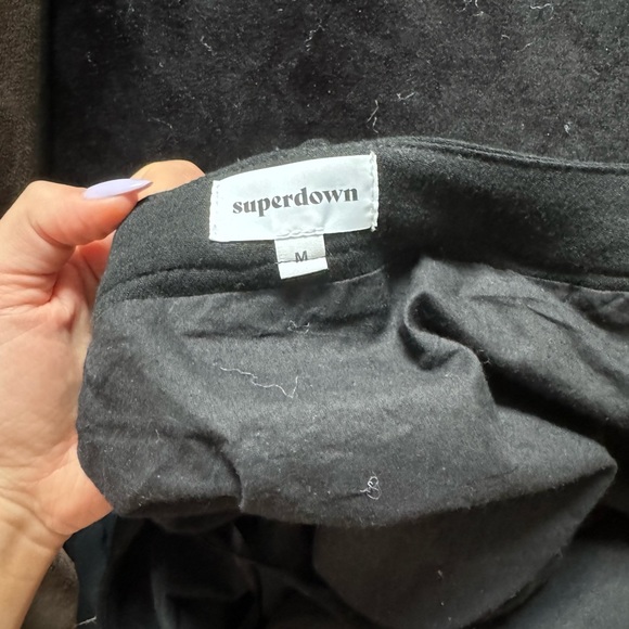 Superdown Black Skirt Size Medium - Picture 3 of 4